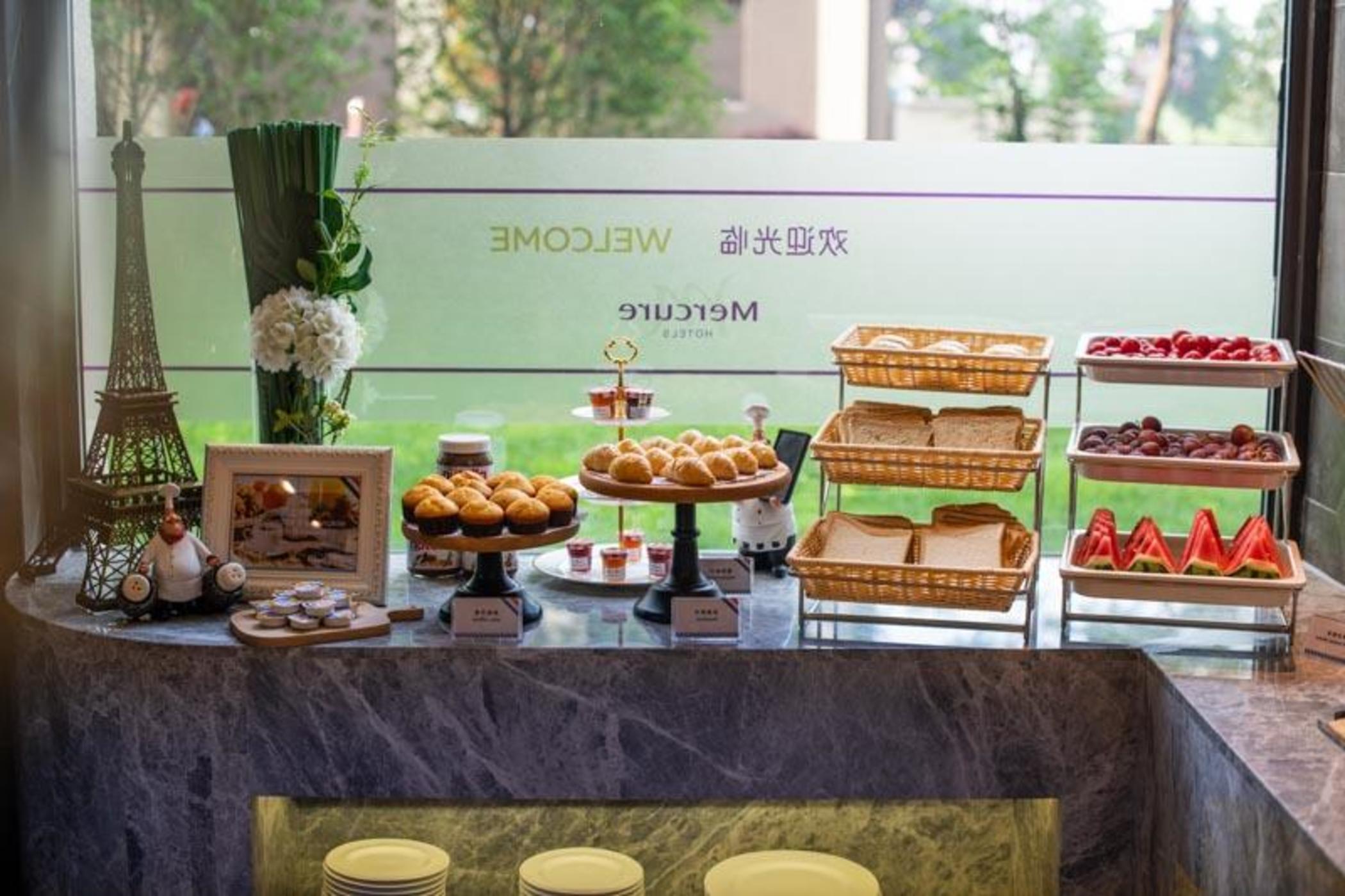 Mercure Shanghai Jiuting Eksteriør bilde